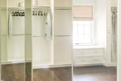MIRRORED-CLOSET