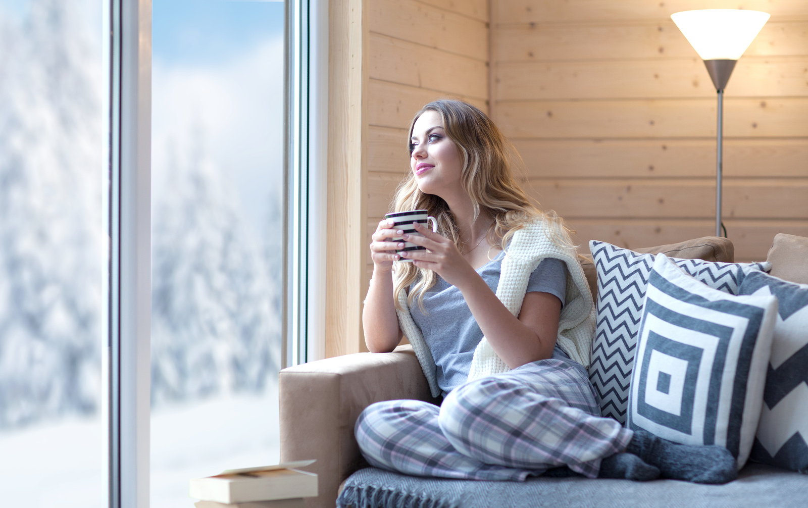 The Simple Way Insulated Glass Keeps You Warm